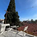 Erkal מלון 2*
